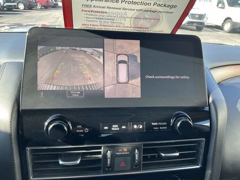 Used 2024 Nissan Armada SL image 14