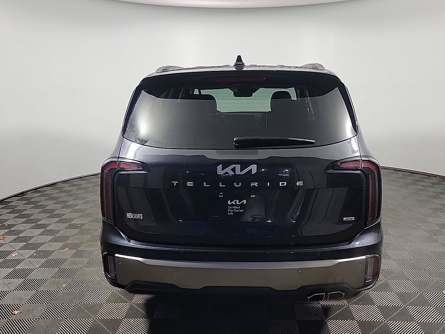 Used 2025 Kia Telluride SX w/ SX Captain's Chair Package AWD/4WD image 5