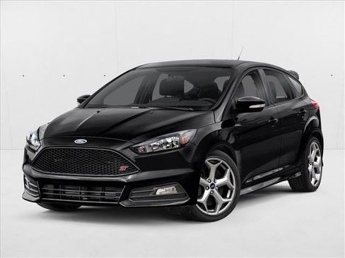 Used 2018 Ford Focus ST FWD image 1