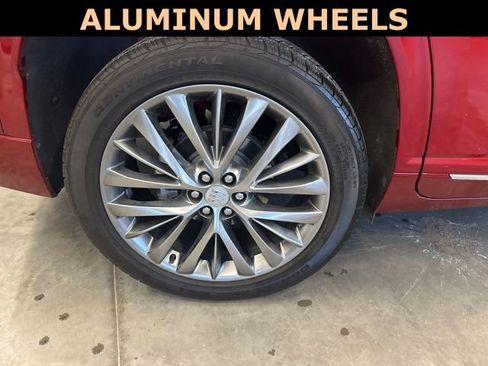 Used 2025 Buick Enclave Avenir w/ Super Cruise Package image 10