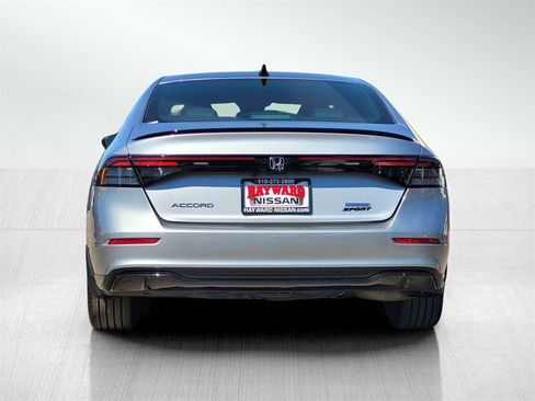 Used 2023 Honda Accord Sport image 5