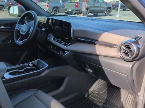 Certified 2025 Chevrolet Equinox LT w/ Convenience Package II image 26