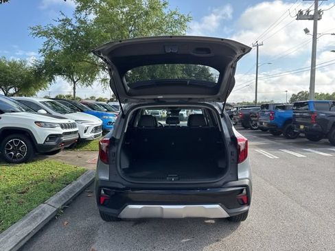 Used 2025 Kia Seltos S FWD image 18