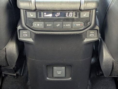 Used 2025 Toyota Grand Highlander FWD image 18