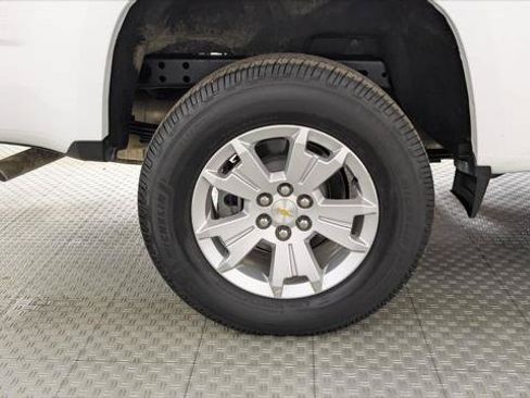 Used 2022 Chevrolet Colorado LT w/ Fleet Safety Package RWD image 32