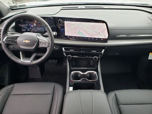 New 2026 Chevrolet Traverse LT w/ Driver Confidence Package AWD/4WD image 9
