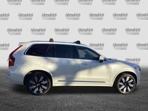 Certified 2025 Volvo XC90 T8 Plus w/ Protection Package Premier image 11