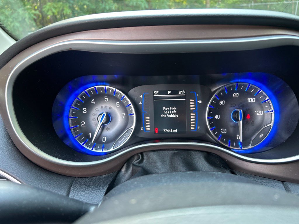 Used 2022 Chrysler Voyager LX FWD image 19