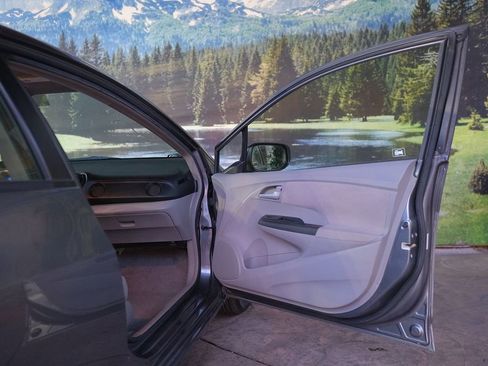 Used 2013 Honda Insight image 25