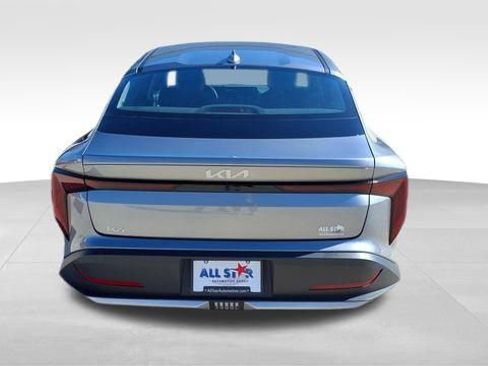 Used 2025 Kia K4 LXS image 8