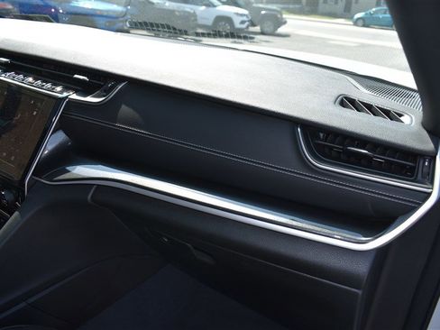 Used 2023 Jeep Grand Cherokee Altitude image 36