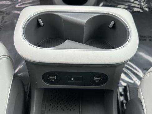 Used 2024 Hyundai Ioniq 5 Limited image 34