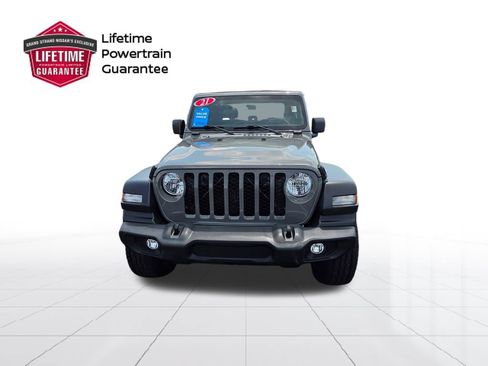 Used 2021 Jeep Gladiator Sport w/ Trailer Tow Package AWD/4WD image 4