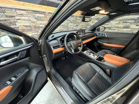 Used 2022 Mitsubishi Outlander SEL AWD/4WD image 36