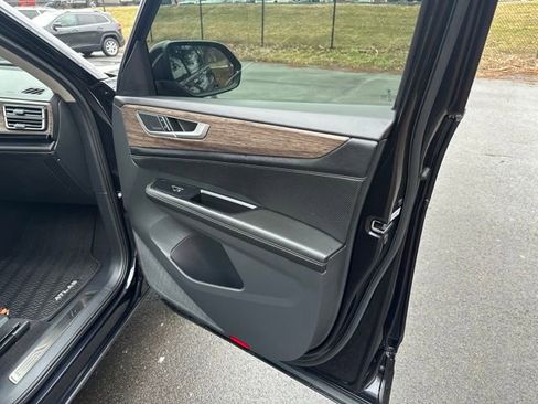 Used 2024 Volkswagen Atlas SEL Premium R-Line image 24