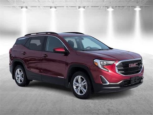 Used 2019 GMC Terrain SLE w/ Driver Convenience Package image 2
