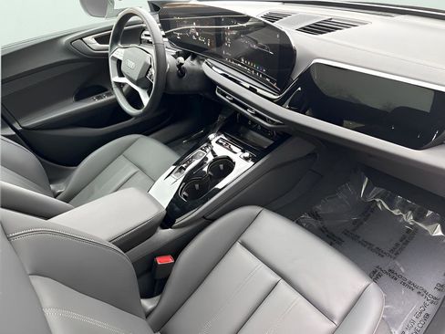 Used 2025 Audi A5 2.0T Premium w/ Convenience Package image 9