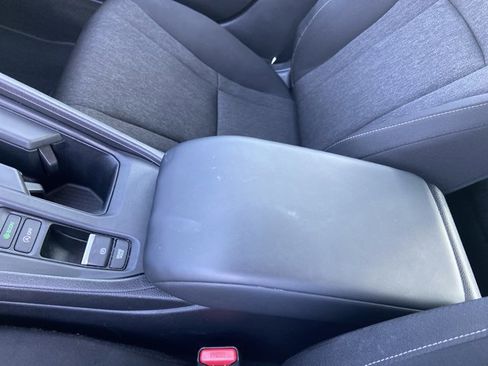 Used 2025 Honda Accord LX image 41