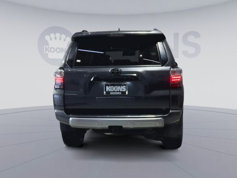 Used 2021 Toyota 4Runner TRD Off-Road Premium image 12