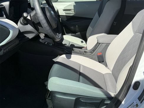 Used 2024 Toyota Corolla LE image 12