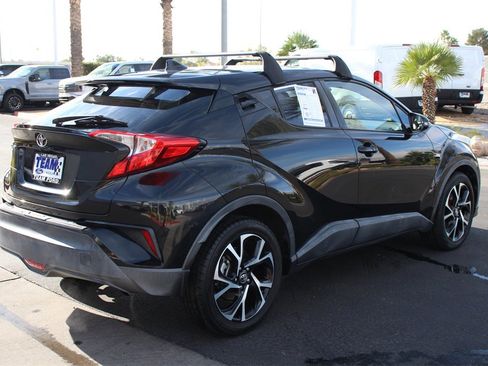 Used 2018 Toyota C-HR XLE image 8