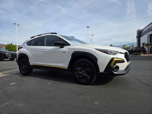 Used 2025 Subaru Crosstrek 2.5i Sport AWD/4WD image 2