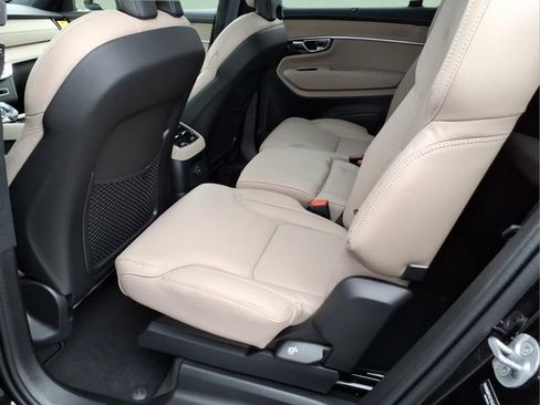 New 2026 Volvo XC90 T8 Ultra w/ Lounge Package AWD/4WD image 11