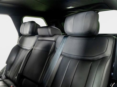Used 2024 Land Rover Range Rover Long Wheelbase Autobiography image 26