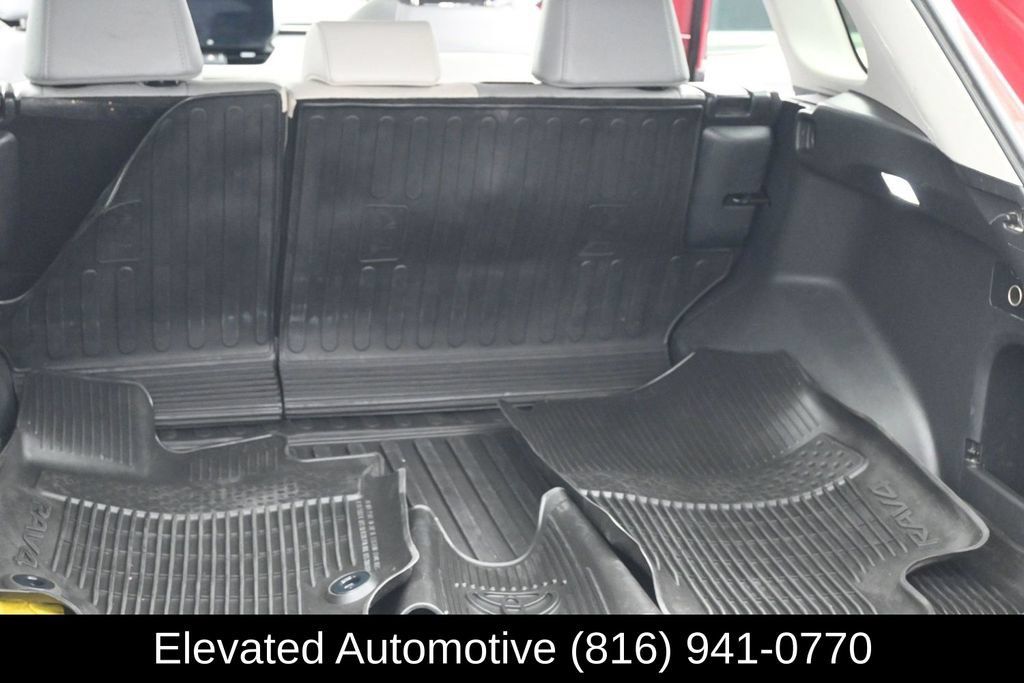 Used 2023 Toyota RAV4 XLE Premium AWD/4WD image 21