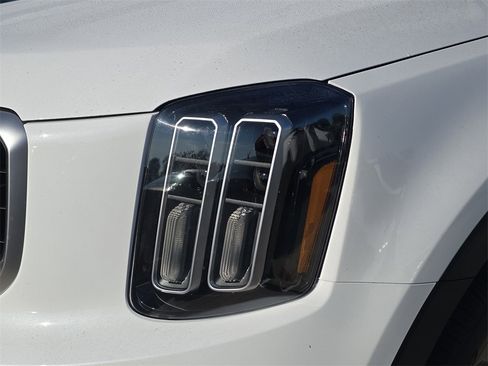New 2025 Kia Telluride LX image 10