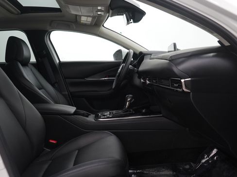 Used 2024 MAZDA CX-30 AWD 2.5 S w/ Preferred Package image 11