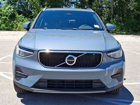 Used 2023 Volvo XC40 B5 Core AWD/4WD image 29
