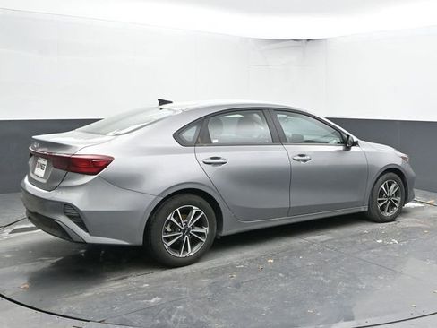 Used 2024 Kia Forte LXS image 11