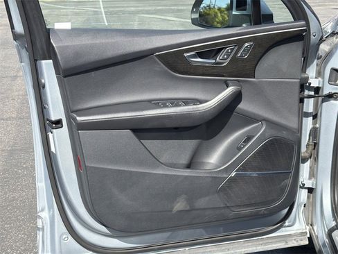 Used 2023 Audi Q7 3.0T Premium Plus image 19