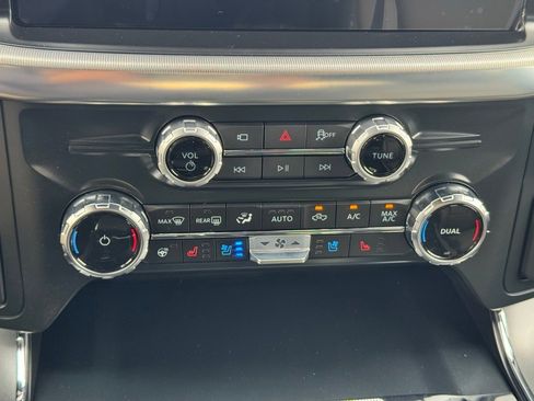 New 2025 Ford F150 Lariat w/ Equipment Group 502A High image 13