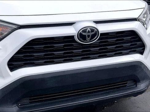 Used 2019 Toyota RAV4 XLE FWD image 31