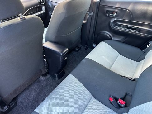 Used 2016 Toyota Prius C Two image 12