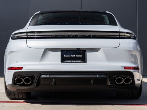 New 2026 Porsche Panamera image 10