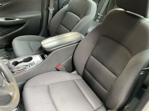 Used 2020 Chevrolet Malibu LT FWD image 28