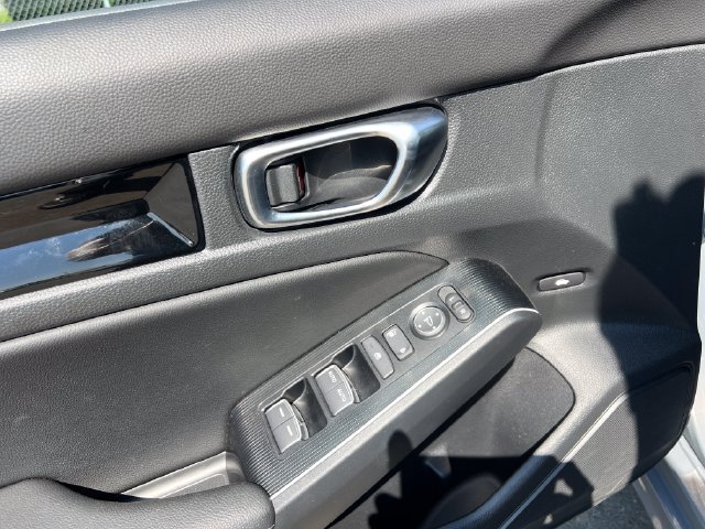Used 2025 Honda Civic Sport image 30