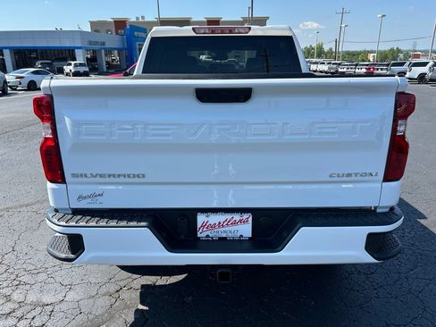 Used 2022 Chevrolet Silverado 1500 Custom RWD image 6
