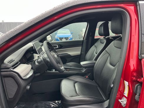 Used 2025 Jeep Compass Limited AWD/4WD image 37