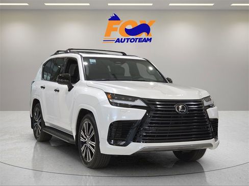 New 2026 Lexus LX 700h Luxury image 7