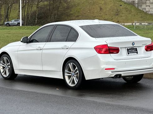 Used 2017 BMW 330i Sedan image 5