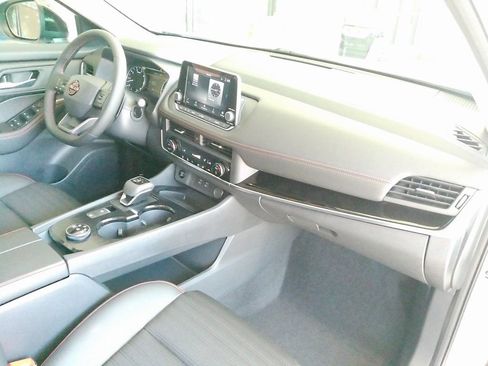 New 2026 Nissan Rogue SV image 17