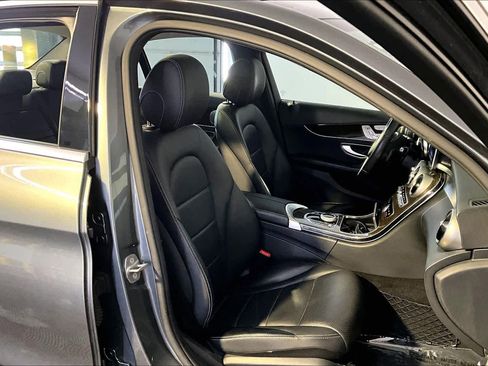 Used 2017 Mercedes-Benz C 300 4MATIC Sedan image 8