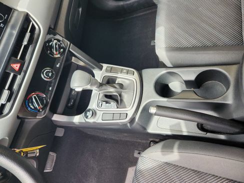Used 2024 Kia Seltos LX AWD/4WD image 18