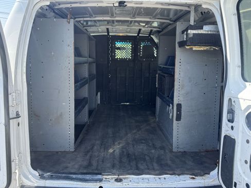 Used 2011 Ford E-150 and Econoline 150 w/ Commercial Cargo Van Pkg image 12