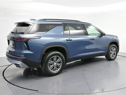 Used 2024 Chevrolet Traverse LT w/ LPO, Floor Liner Package FWD image 7