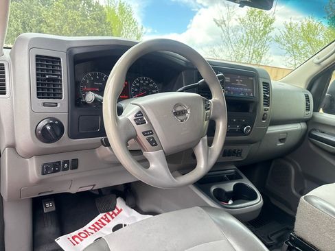 Used 2021 Nissan NV 3500 S image 15